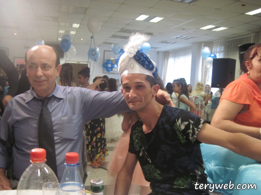 Натиснете за да видите снимката уголемена
